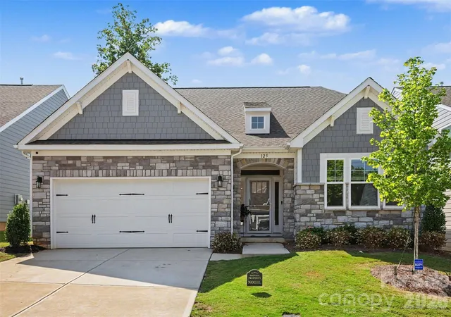 Photo 1 of Single family home for sale at 125 S Dunlavin Way, Mooresville, NC 28115 | MLS# 4426785 | Listing updated on 2026-10-04