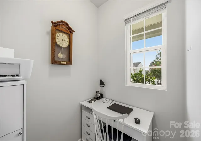 Photo 4 of Single family home for sale at 1734 Otter Perch Ln, Fort Mill, SC 29715 | MLS# 4426787 | Listing updated on 2026-09-23