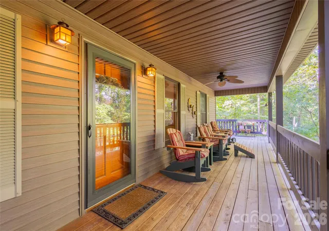 Photo 3 of Single family home for sale at 1221 Sam Cvs, Robbinsville, NC 28771 | MLS# 4426788 | Listing updated on 2026-09-22