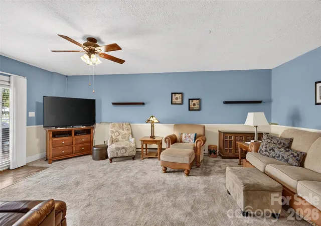 Photo 2 of Single family home for sale at 201 Cedarcrest Dr, Mooresville, NC 28115 | MLS# 4426801 | Listing updated on 2026-09-24
