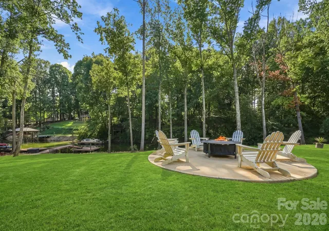 Photo 3 of Single family home for sale at 143 Hideaway Ln, Mooresville, NC 28117 | MLS# 4426802 | Listing updated on 2026-10-10