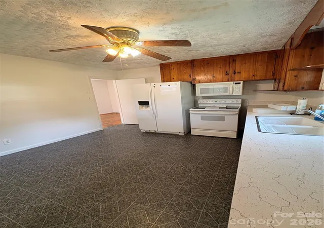 Photo 4 of Single family home for sale at 204 W Nims Rd, Mount Holly, NC 28120 | MLS# 4426810 | Listing updated on 2026-09-23