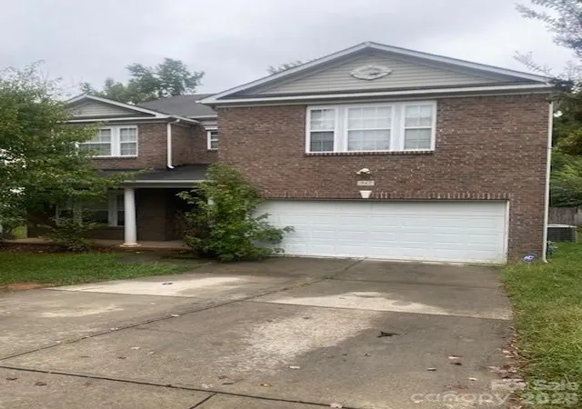 Photo 1 of Single family home for sale at 947 Wind Carved Ln, Monroe, NC 28110 | MLS# 4426828 | Listing updated on 2026-10-01