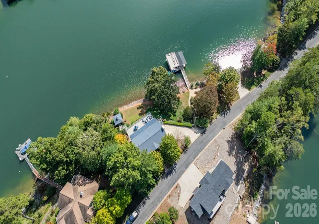 Photo 1 of Single family home for sale at 2250 Mallard Cvs Dr, Nebo, NC 28761 | MLS# 4426834 | Listing updated on 2026-10-08