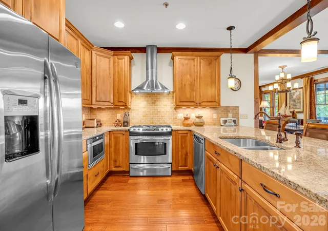 Listing Photo 5 - Condo for sale in building located at 121 Firefly Cvs, Lake Lure, NC 28746 - Unit #204