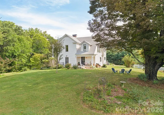 Photo 3 of Single family home for sale at 609 Auburn Rd, Waynesville, NC 28786 | MLS# 4426843 | Listing updated on 2026-10-07