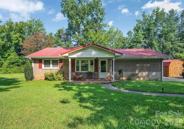 Single family home for sale at 5301 Dellinger Cir, Cherryville, NC 28021 | MLS# 4426862