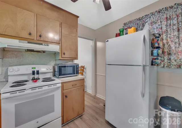 Photo 4 of Single family home for sale at 5301 Dellinger Cir, Cherryville, NC 28021 | MLS# 4426862 | Listing updated on 2026-09-23