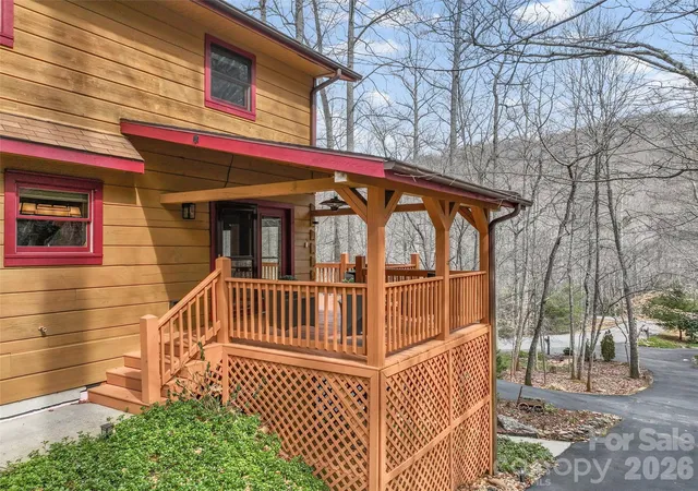 Photo 3 of Single family home for sale at 133 Smokemont Dr, Arden, NC 28704 | MLS# 4426881 | Listing updated on 2026-10-02