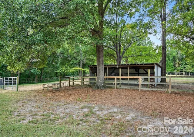 Photo 4 of House for sale at 205 Airport Rd, Monroe, NC 28110 | MLS# 4426882 | Listing updated on 2026-09-21