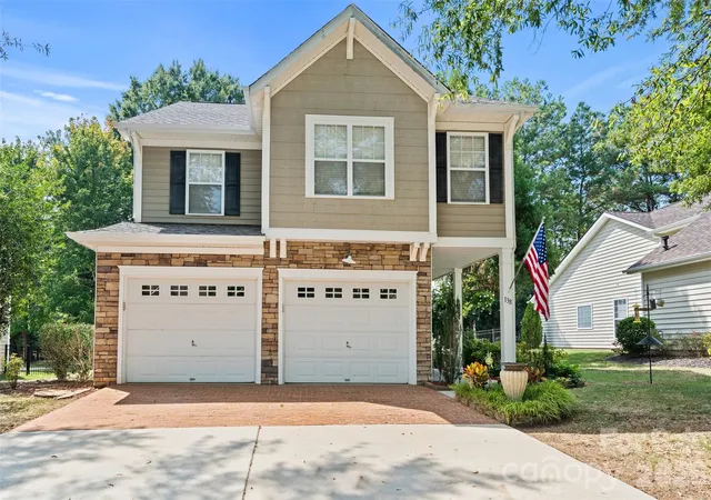 Photo 3 of Single family home for sale at 138 Whitley Mills Rd, Fort Mill, SC 29708 | MLS# 4426887 | Listing updated on 2026-10-17