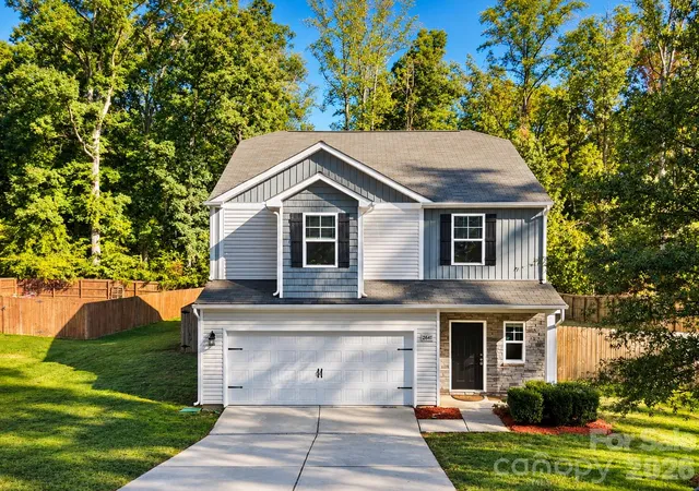 Single family home for sale at 2647 Dellinger Dr, Charlotte, NC 28269 | MLS# 4426888