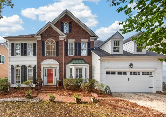 Photo 1 of Single family home for sale at 7128 Broadford Ct, Charlotte, NC 28277 | MLS# 4426890 | Listing updated on 2026-10-02