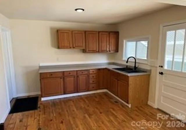 Photo 2 of Single family home for sale at 1110 N Ridge Rd, Hendersonville, NC 28792 | MLS# 4426893 | Listing updated on 2026-09-28