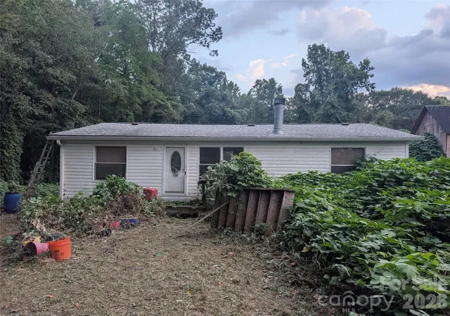 Photo 1 of Single family home for sale at 5732 Daybrook Ct, Stanley, NC 28164 | MLS# 4426897 | Listing updated on 2026-09-25
