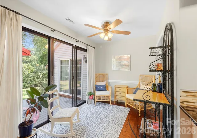 Photo 4 of Single family home for sale at 4701 Dawnridge Dr, Charlotte, NC 28226 | MLS# 4426903 | Listing updated on 2026-10-27