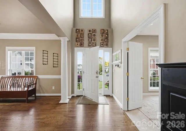 Photo 3 of Single family home for sale at 5704 Snapdragon Ln, Huntersville, NC 28078 | MLS# 4426906 | Listing updated on 2026-10-21