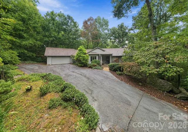 Photo 40 of Single family home for sale at 9 Laurel Forest Dr, Horse Shoe, NC 28742 | MLS# 4426914 | Listing updated on 2026-10-05