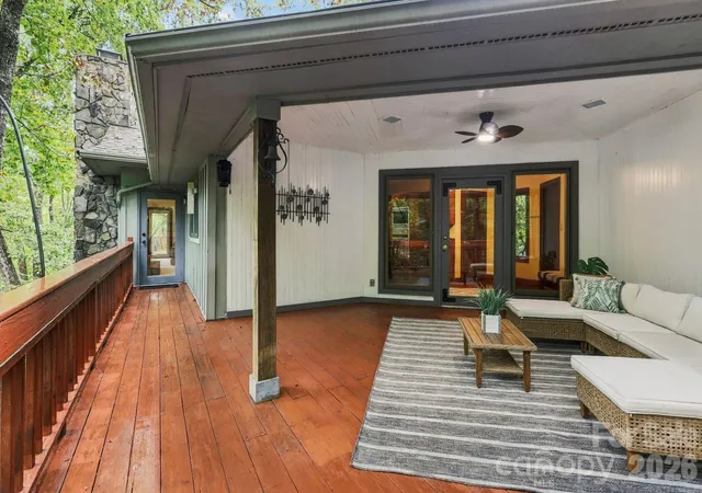 Photo 4 of Single family home for sale at 9 Laurel Forest Dr, Horse Shoe, NC 28742 | MLS# 4426914 | Listing updated on 2026-10-02