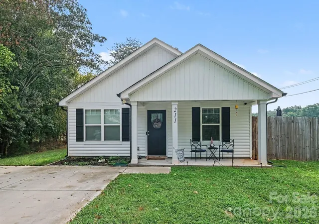 Single family home for sale at 211 Mccurdy Ave, Albemarle, NC 28001 | MLS# 4426919