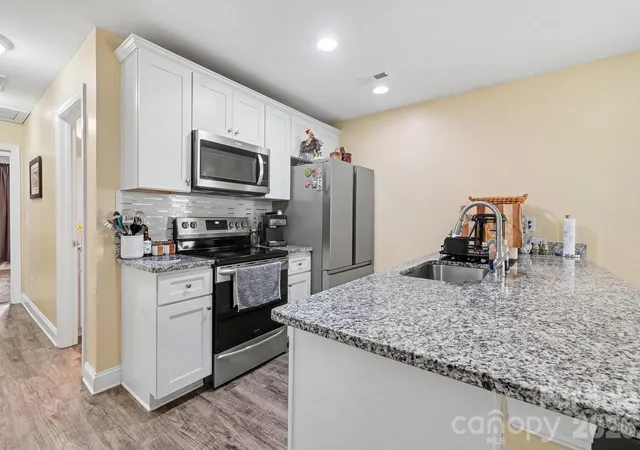 Photo 3 of Single family home for sale at 211 Mccurdy Ave, Albemarle, NC 28001 | MLS# 4426919 | Listing updated on 2026-09-22