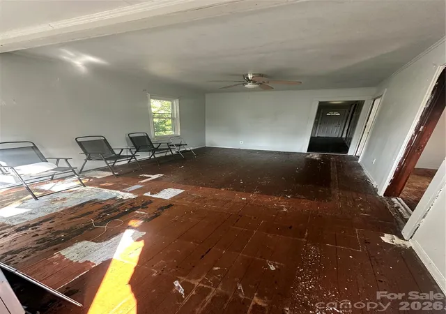 Photo 2 of Single family home for sale at 901 State St #Ext, Marion, NC 28752 | MLS# 4426922 | Listing updated on 2026-09-25