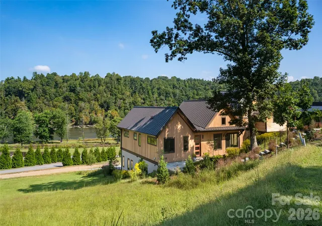 Photo 1 of Single family home for sale at 6 River Run, Asheville, NC 28804 | MLS# 4426927 | Listing updated on 2026-09-25