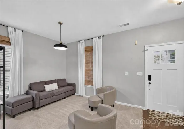 Photo 2 of Single family home for sale at 3527 Ettrick Pl, Charlotte, NC 28278 | MLS# 4426928 | Listing updated on 2026-09-24