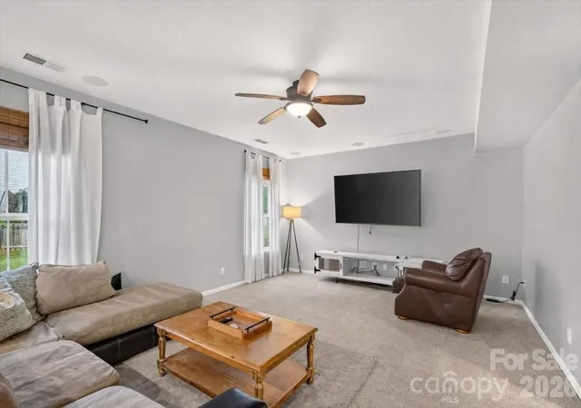 Photo 3 of Single family home for sale at 3527 Ettrick Pl, Charlotte, NC 28278 | MLS# 4426928 | Listing updated on 2026-09-24