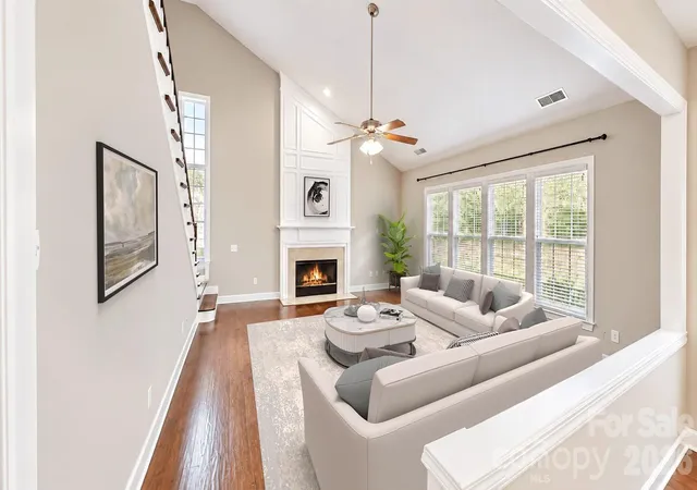 Photo 2 of Single family home for sale at 11027 Knight Castle Dr, Charlotte, NC 28277 | MLS# 4426935 | Listing updated on 2026-10-01
