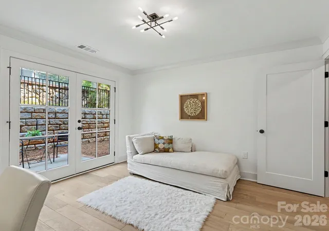 Photo 4 of Townhouse for sale at 3139 Colyer Pl, Charlotte, NC 28205 | MLS# 4426937 | Listing updated on 2026-09-25