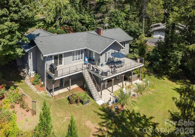 Photo 1 of Single family home for sale at 30 W Fairway Dr, Etowah, NC 28729 | MLS# 4426945 | Listing updated on 2026-09-22