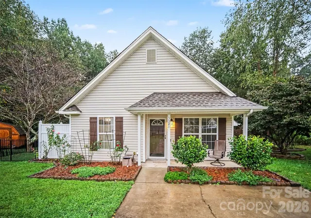 Photo 1 of Single family home for sale at 5321 Park Pl Dr, Dallas, NC 28034 | MLS# 4426948 | Listing updated on 2026-09-26