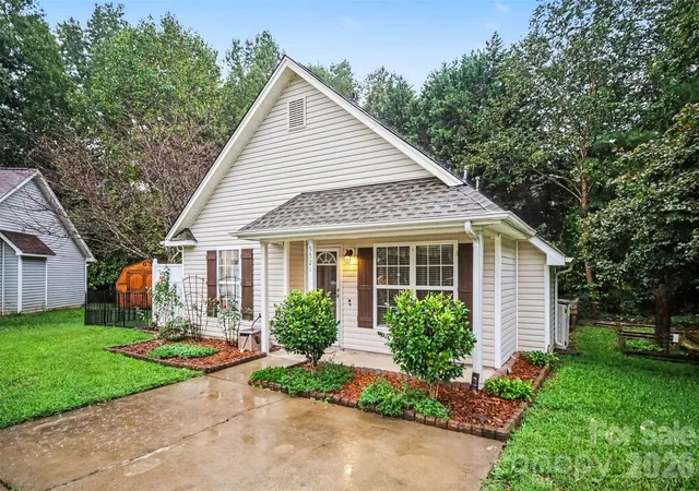 Photo 3 of Single family home for sale at 5321 Park Pl Dr, Dallas, NC 28034 | MLS# 4426948 | Listing updated on 2026-09-26