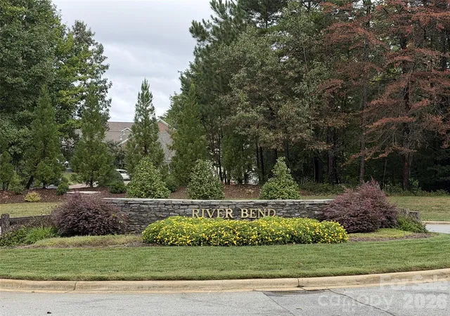 Photo 3 of Sale Pending at 104 Gunpowder View Cir, Granite Falls, NC 28630 | MLS# 4426951 | Listing updated on 2026-10-05