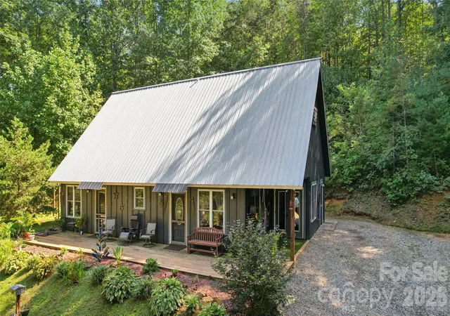 Photo 1 of Single family home for sale at 488 Hollywood Rd, Moravian Falls, NC 28654 | MLS# 4426964 | Listing updated on 2026-09-28