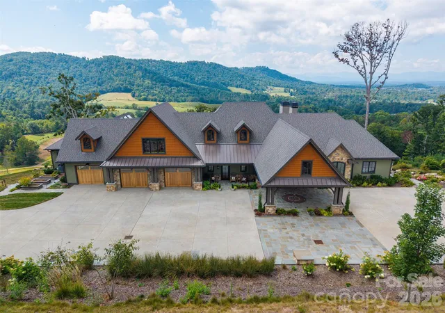 Photo 3 of Single family home for sale at 175 Bear View Rd, Weaverville, NC 28787 | MLS# 4426969 | Listing updated on 2026-10-29