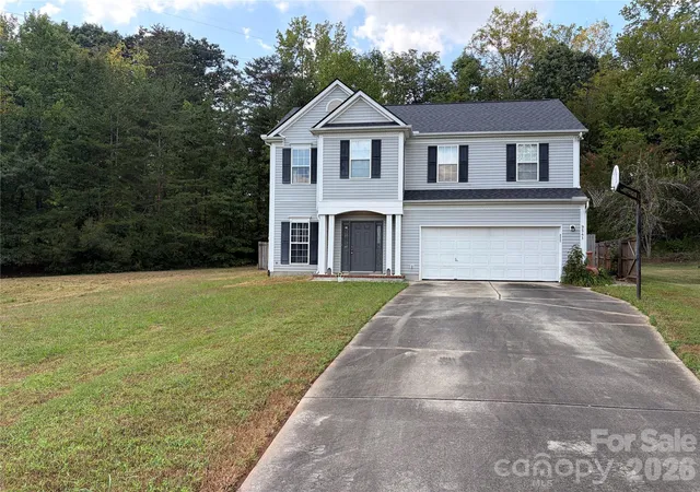 Photo 1 of Single family home for sale at 9541 Green Apple Dr, Charlotte, NC 28215 | MLS# 4426973 | Listing updated on 2026-09-26