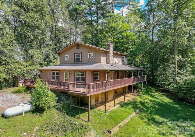 Single family home for sale at 885 Rustic Hts Rd, Waynesville, NC 28785 | MLS# 4426982