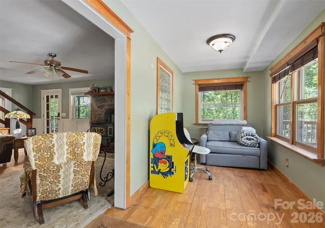 Photo 4 of Single family home for sale at 885 Rustic Hts Rd, Waynesville, NC 28785 | MLS# 4426982 | Listing updated on 2026-09-21