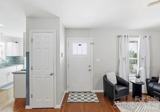 Photo 4 of Single family home for sale at 11 Yarrow Meadow Rd, Weaverville, NC 28787 | MLS# 4427003 | Listing updated on 2026-09-22