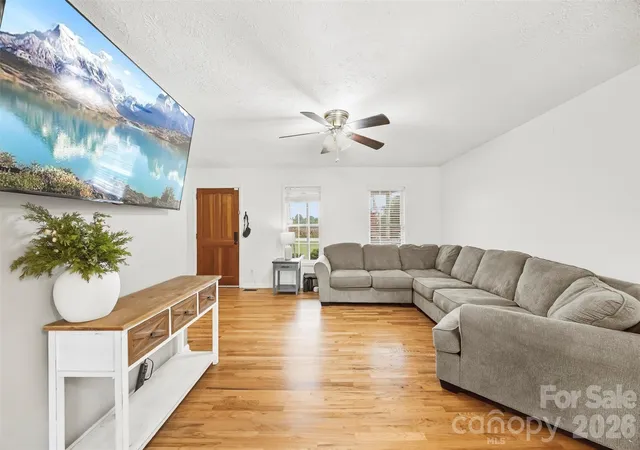 Photo 3 of Single family home for sale at 204 Webb Rd, Shelby, NC 28152 | MLS# 4427019 | Listing updated on 2026-09-26