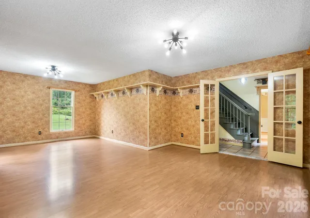Photo 3 of Single family home for sale at 3110 9th Tee Dr, Newton, NC 28658 | MLS# 4427024 | Listing updated on 2026-09-26