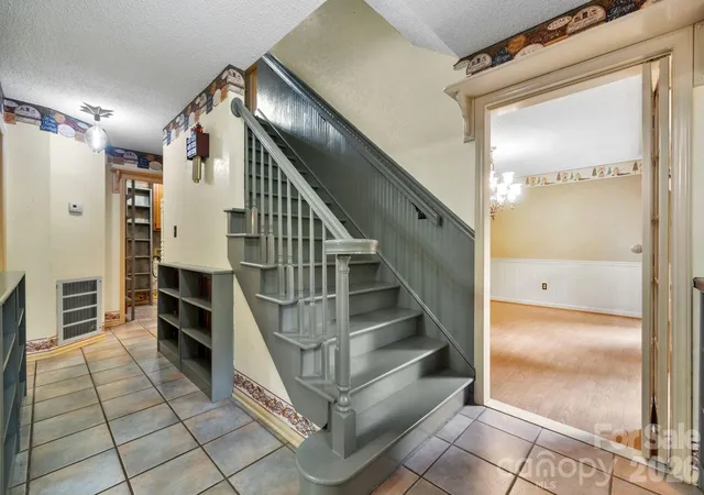 Photo 4 of Single family home for sale at 3110 9th Tee Dr, Newton, NC 28658 | MLS# 4427024 | Listing updated on 2026-09-26