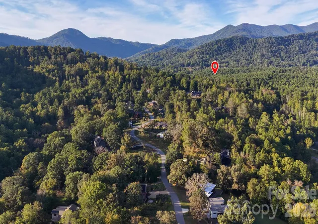 Photo 2 of Land for sale at 30 Hawberry Ct, Asheville, NC 28805 | MLS# 4427025 | Listing updated on 2026-10-14
