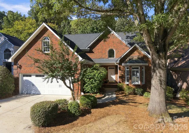 Photo 1 of Single family home for sale at 10417 Newberry Park Ln, Charlotte, NC 28277 | MLS# 4427030 | Listing updated on 2026-10-31