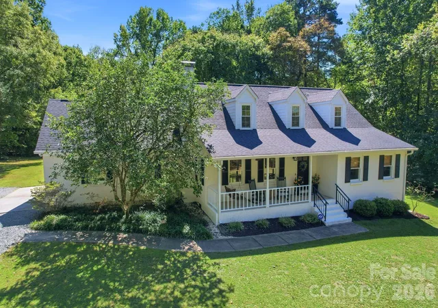 Photo 2 of Sale Pending at 908 Chambwood Rd, Monroe, NC 28110 | MLS# 4427033 | Listing updated on 2026-10-06