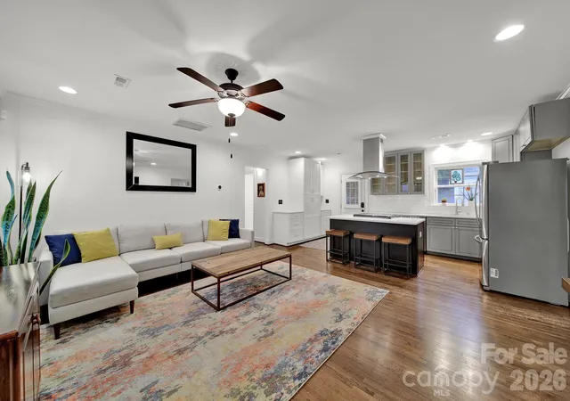 Photo 1 of Single family home for sale at 835 Everett Pl, Charlotte, NC 28205 | MLS# 4427044 | Listing updated on 2026-09-24