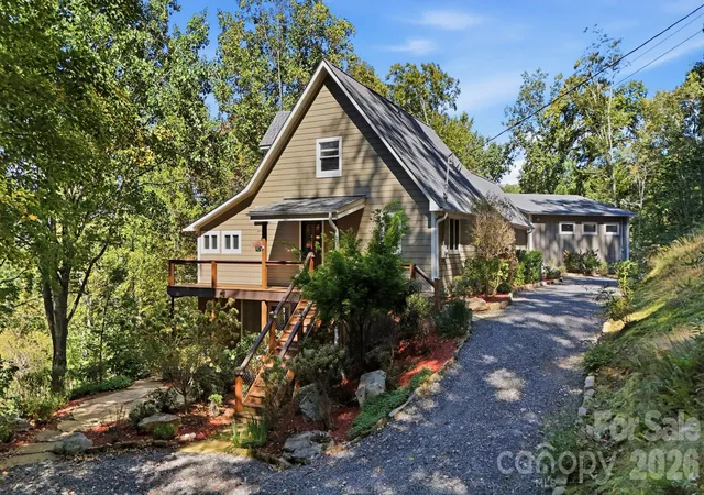 Single family home for sale at 2711 Rabbit Hop Rd, Spruce Pine, NC 28777 | MLS# 4427088