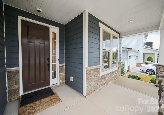 Photo 2 of Single family home for sale at 131 Welcombe St, Mooresville, NC 28115 | MLS# 4427089 | Listing updated on 2026-10-01